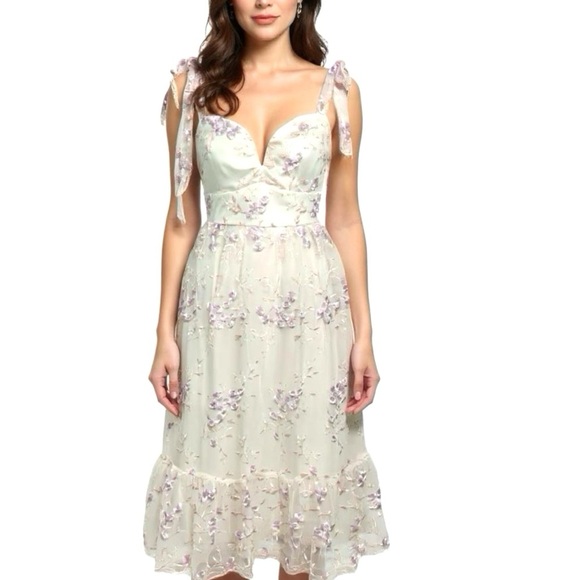 Lulus Romantic Embroidered Tulle Midi Dress White Lilac Floral Womens Sz M NWT - Picture 1 of 16